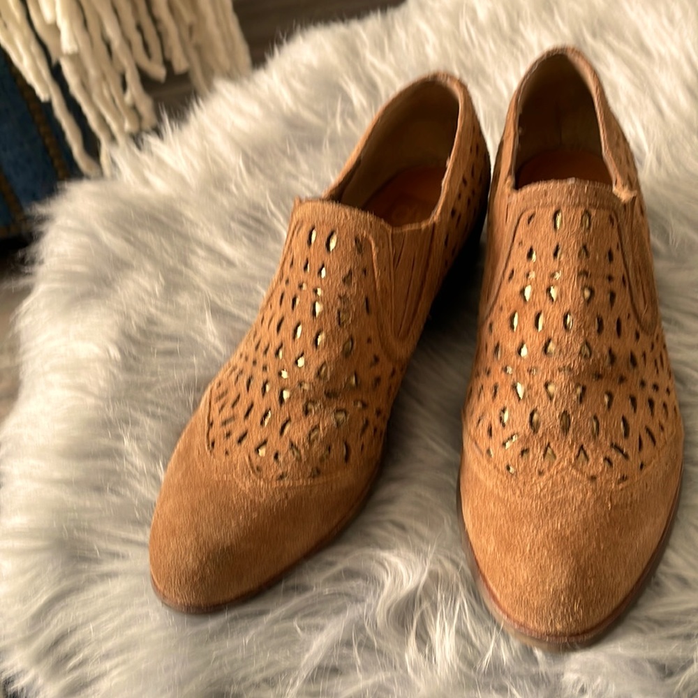 Dolce Vita Tan Ankle Booties